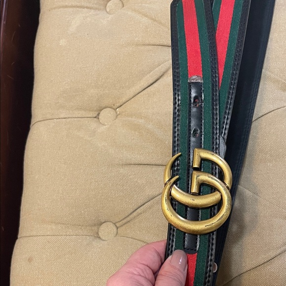 Gucci Black Leather Belt with Green and Red Web & Brass Double G Buckle - Picture 2 of 6